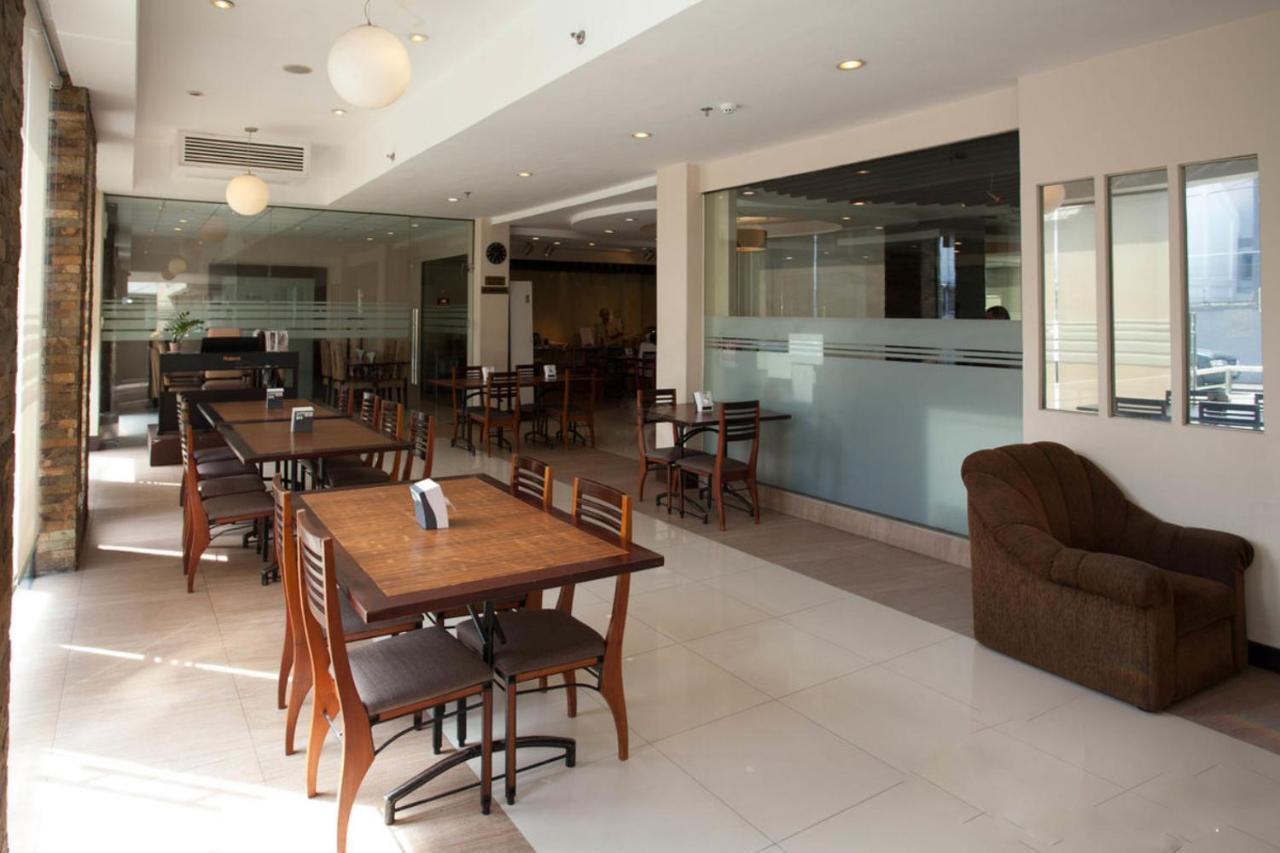 O Hotel Bacolod Exterior photo